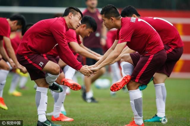 曼城2-0领先水晶宫。